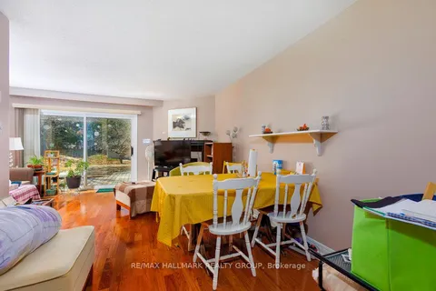 24 Ravenscroft Court, Stittsville - Munster - Richmond, ON K2S 1R3