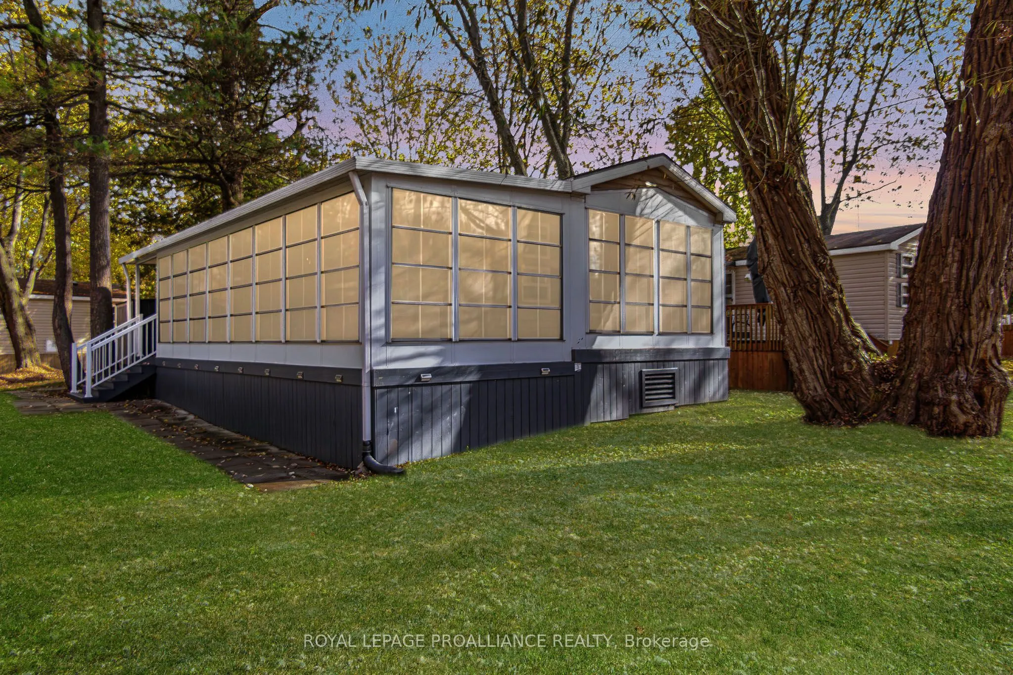 486 County Rd 18-3 Park Meadow Lane, Prince Edward County, ON K8V 1P0