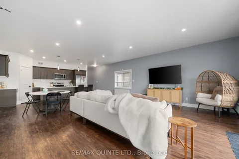 10 Lehtinen Crescent, Belleville, ON K8P 0H4