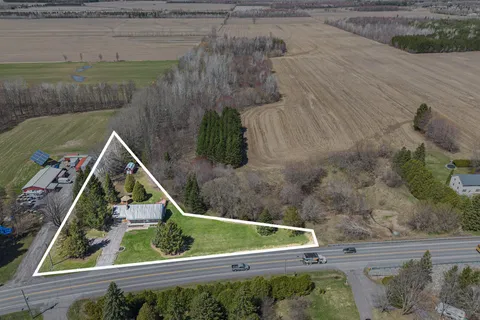 1395 Notre-Dame Street, Russell, ON K0A 1W0
