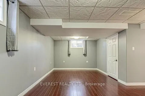 1686 Blackmaple Crescent, London East, ON N5Y 6L6