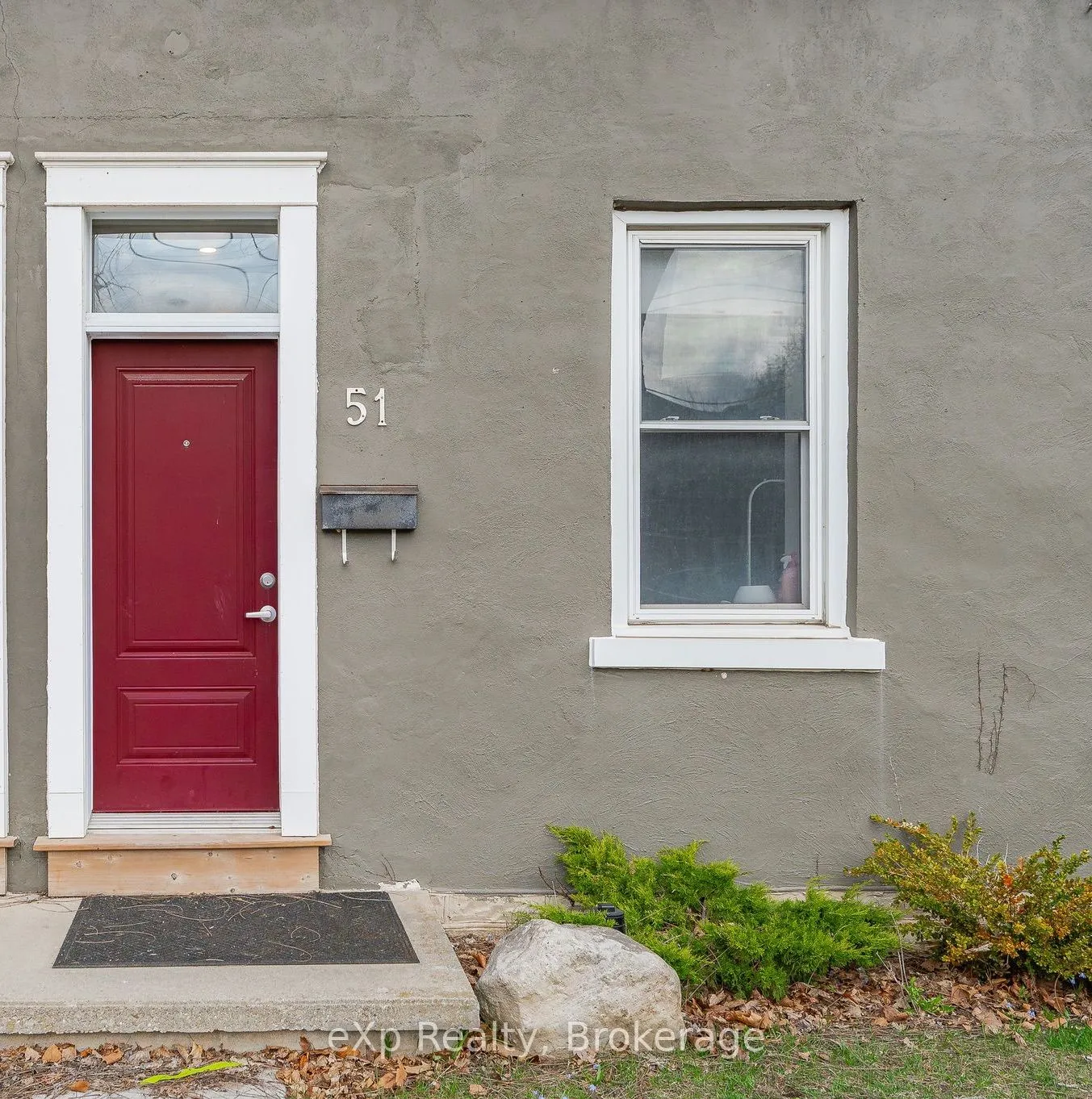 51 College Avenue, Guelph, ON N1G 1R8