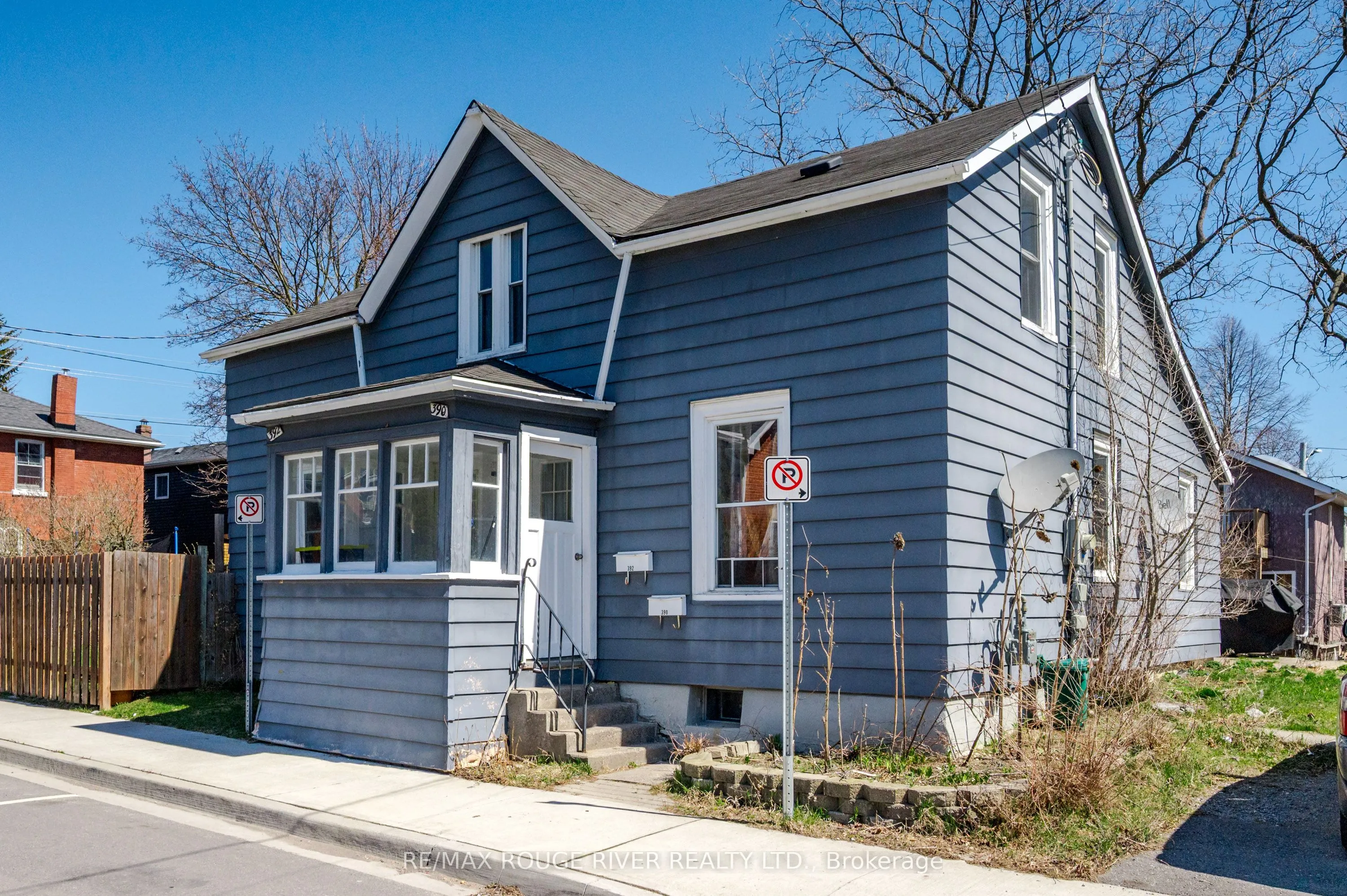 390/392 Mathew Street, Cobourg, ON K9A 3E8