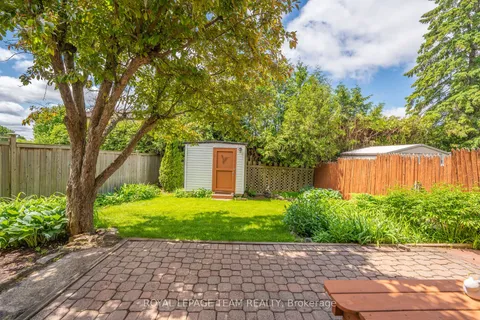 107 Melanie Crescent, Kanata, ON K2L 2E4