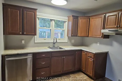 7 Perry Street, Brighton, ON K0K 1H0