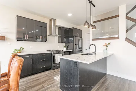 2227 Evans Boulevard, London South, ON N6M 0H7