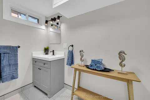 1497 Ellrose Avenue, Windsor, ON N8Y 3X4