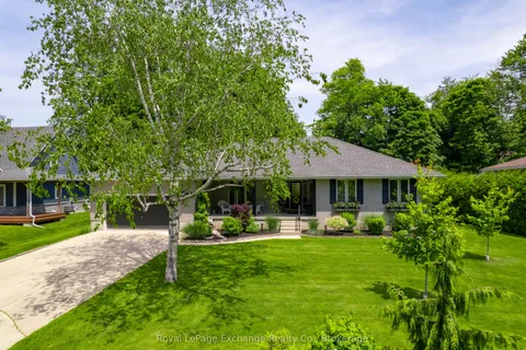906 TANGLEWOOD Drive, Huron-Kinloss, ON N2Z 2X3