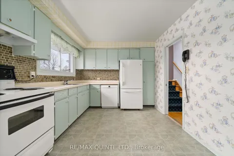5 Joyce Crescent, Belleville, ON K8N 1Y6