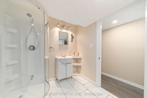 18 Bel Air Crescent, Quinte West, ON K8V 0H4