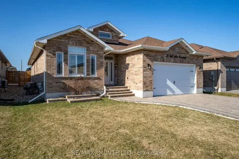 18 Bel Air Crescent, Quinte West, ON K8V 0H4