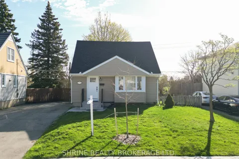 372 Flanders Row, London East, ON N5Y 1C4