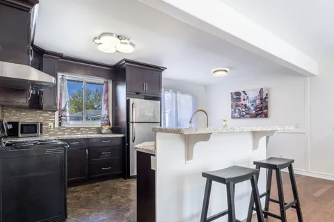 23 Densgrove Drive, St. Catharines, ON L2M 3M1