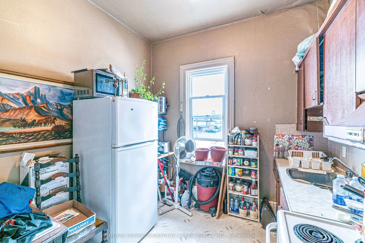 6 Glenelg Street, ON K9V 2T8