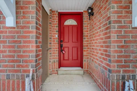67 Harnesworth Crescent, Hamilton, ON L0R 2H6