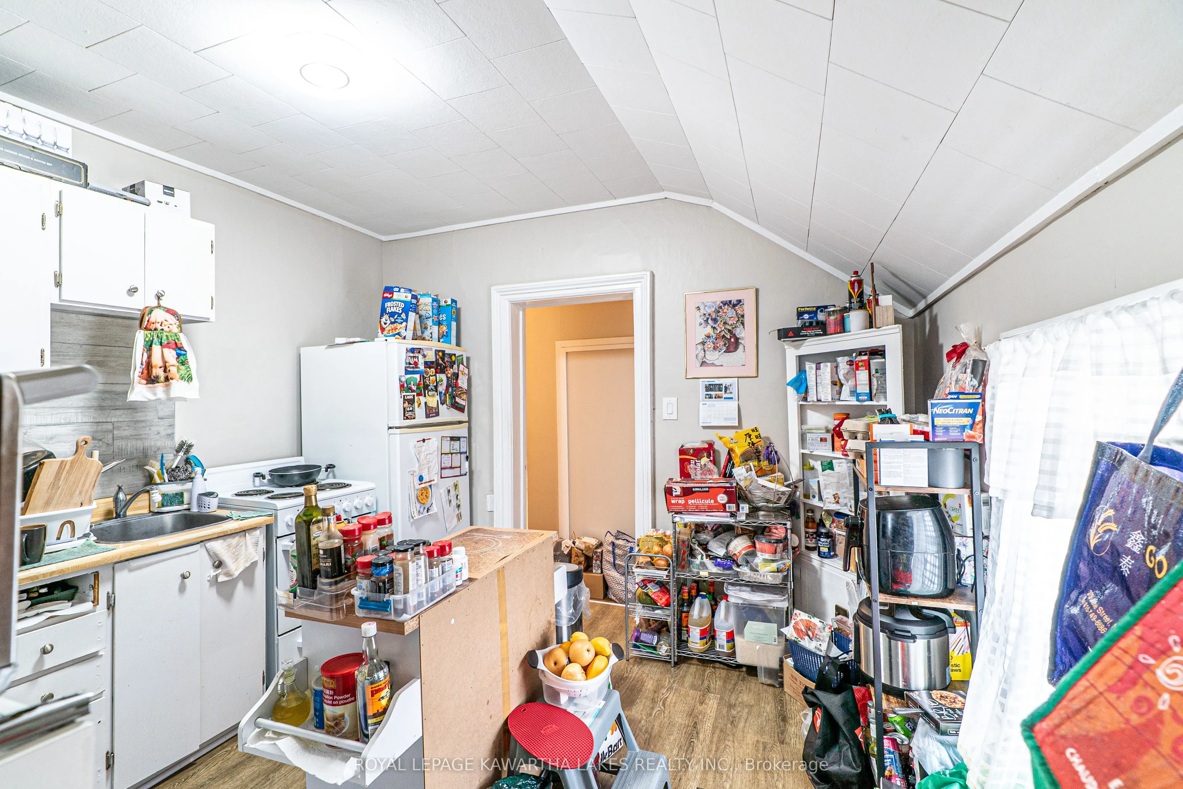 86 Lindsay Street, Kawartha Lakes, ON K9V 2M3