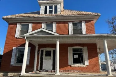 22 Bidwell Street, Tillsonburg, ON N4G 3T5