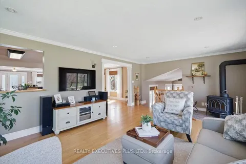 2935 Baseline Road, Clarence-Rockland, ON K0A 3N0