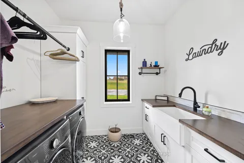 5 Shoreside Way, Augusta, ON K6V 5T1
