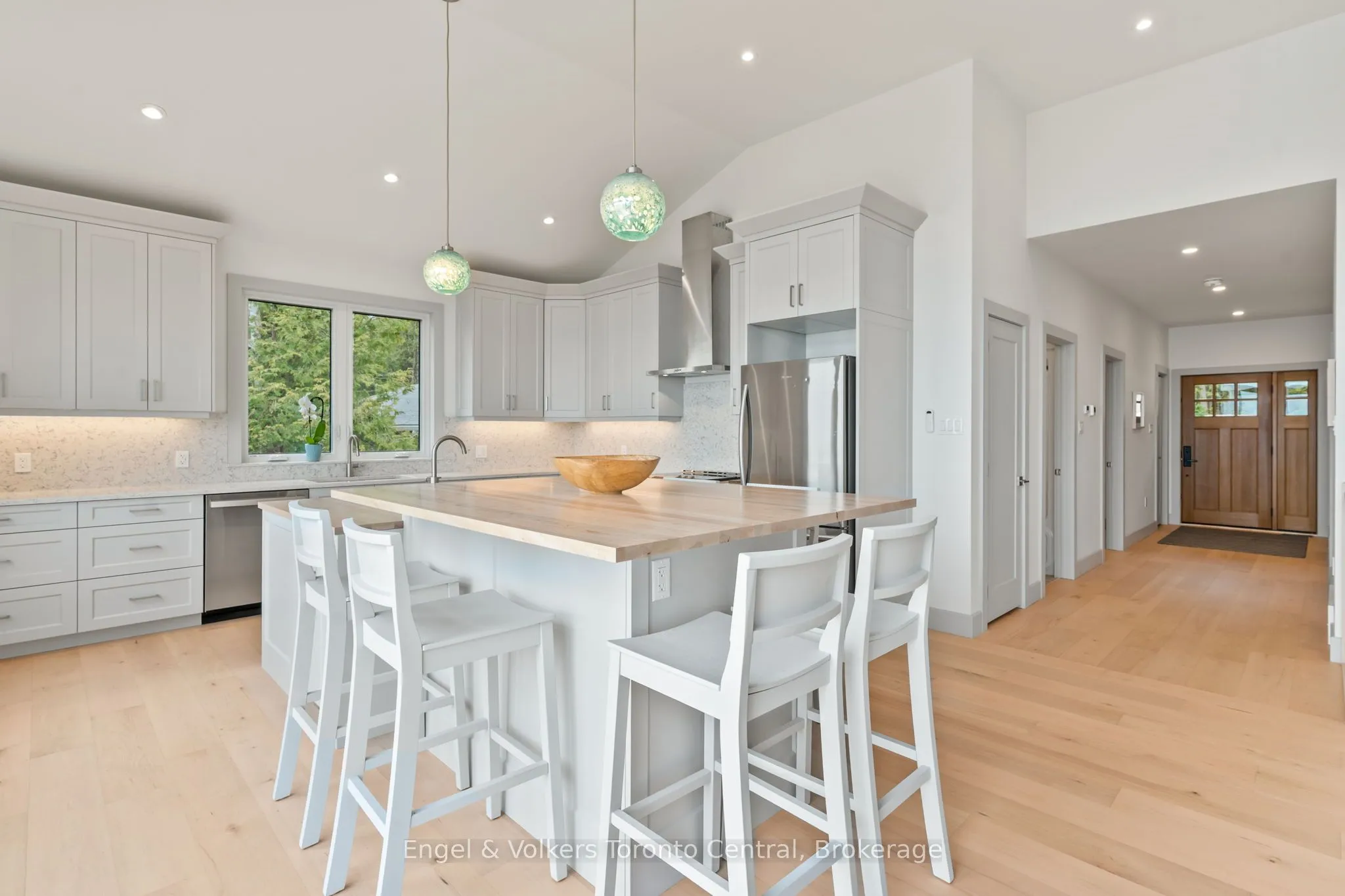 256 Cape Chin N Shore Road, Northern Bruce Peninsula, ON N0H 1W0