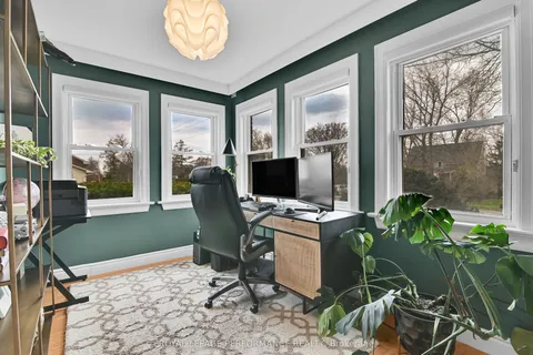 328 Pleasant Park Road, Alta Vista and Area, ON K1H 5M8