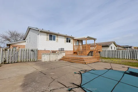88 CEDARVALE Crescent, Welland, ON L3C 6X1