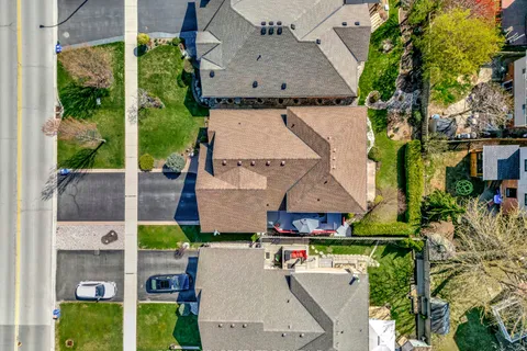542 Jerseyville Road, Hamilton, ON L9G 3L5