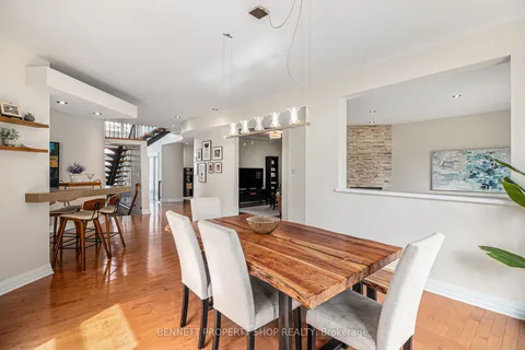 1934 Lenester Avenue, McKellar Heights - Glabar Park and Area, ON K2A 1J9