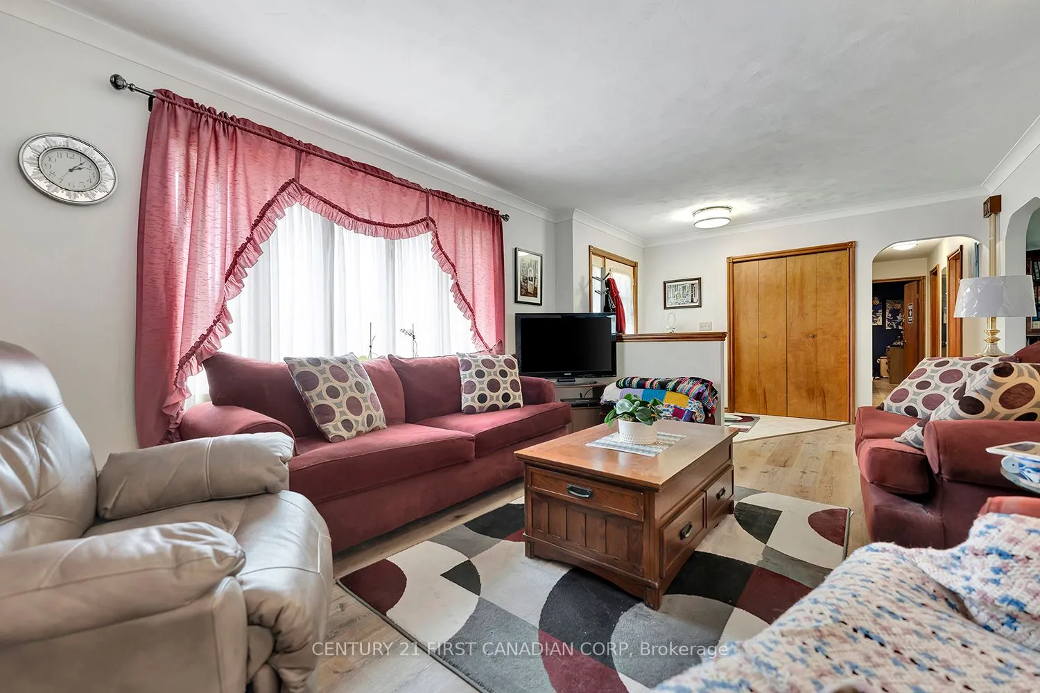 16 Broadview Drive, Brant, ON N0E 1A0