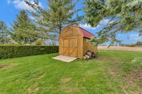 16 Broadview Drive, Brant, ON N0E 1A0