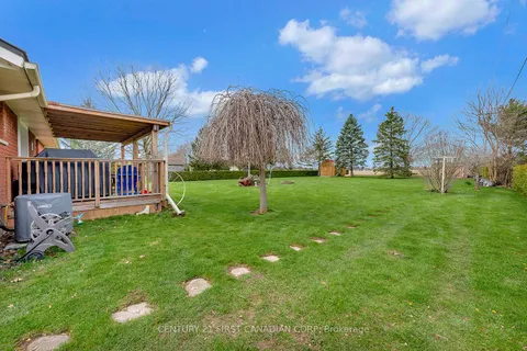 16 Broadview Drive, Brant, ON N0E 1A0
