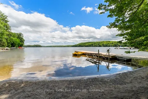 1161 SANDWOOD Road, Muskoka Lakes, ON P0B 1M0