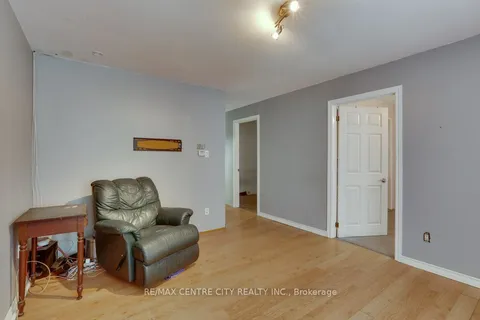 162 Chesterfield Avenue, London South, ON N5Z 3N5