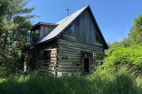 790 Mcdonald Mine Road, Hastings Highlands, ON K0L 1C0