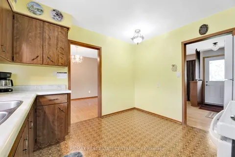 33 Ridgeway Avenue, Guelph, ON N1L 1G9