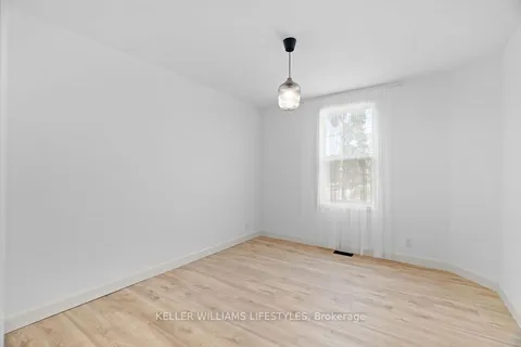 41 BROADWAY Street, Lambton Shores, ON N0N 1J0