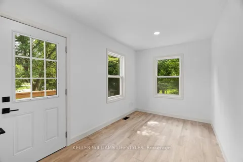 41 BROADWAY Street, Lambton Shores, ON N0N 1J0
