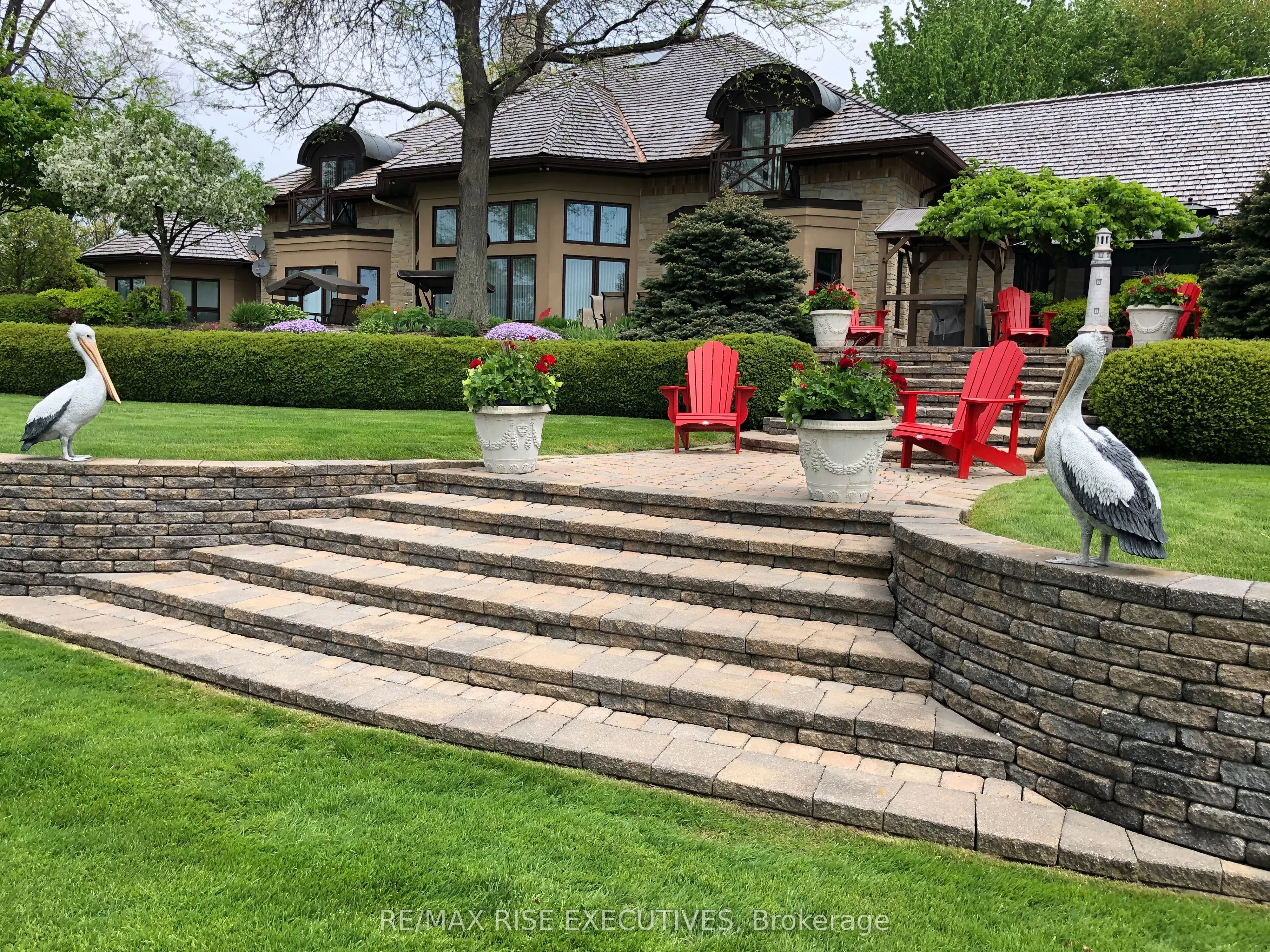 16024 LAKESIDE Drive, South Stormont, ON K0C 1P0