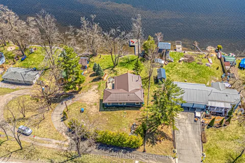 1851 Young's Point Road, Selwyn, ON K0L 2H0