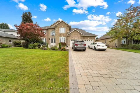 8018 CATHEDRAL Drive, Niagara Falls, ON L2H 2Z2