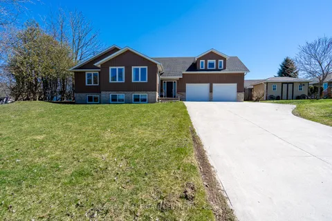 405 Minnie Street, North Huron, ON N0G 2W0