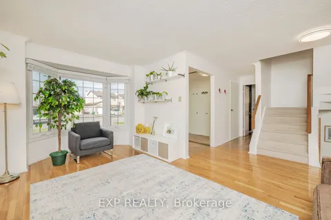 1465 Bradshaw Crescent, Cyrville - Carson Grove - Pineview, ON K1B 5G1
