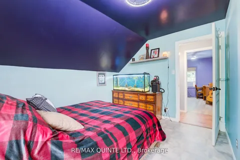 7 Bayview Drive, Quinte West, ON K8V 5P5