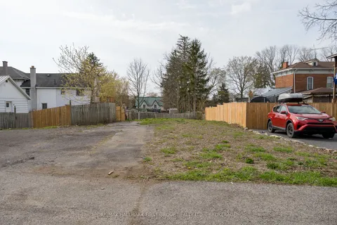 284 Dundas Street, Deseronto, ON K0K 1X0