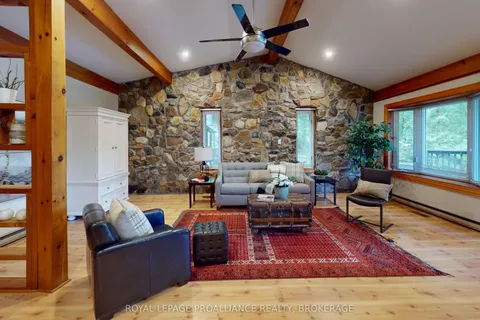915 Woodridge Lane, Leeds and the Thousand Islands, ON K0E 1B0