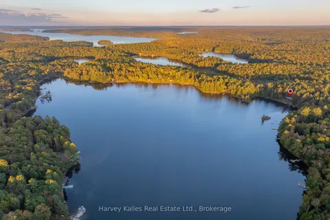 1028 South Tooke Lake Road, Lake of Bays, ON P0B 1A0