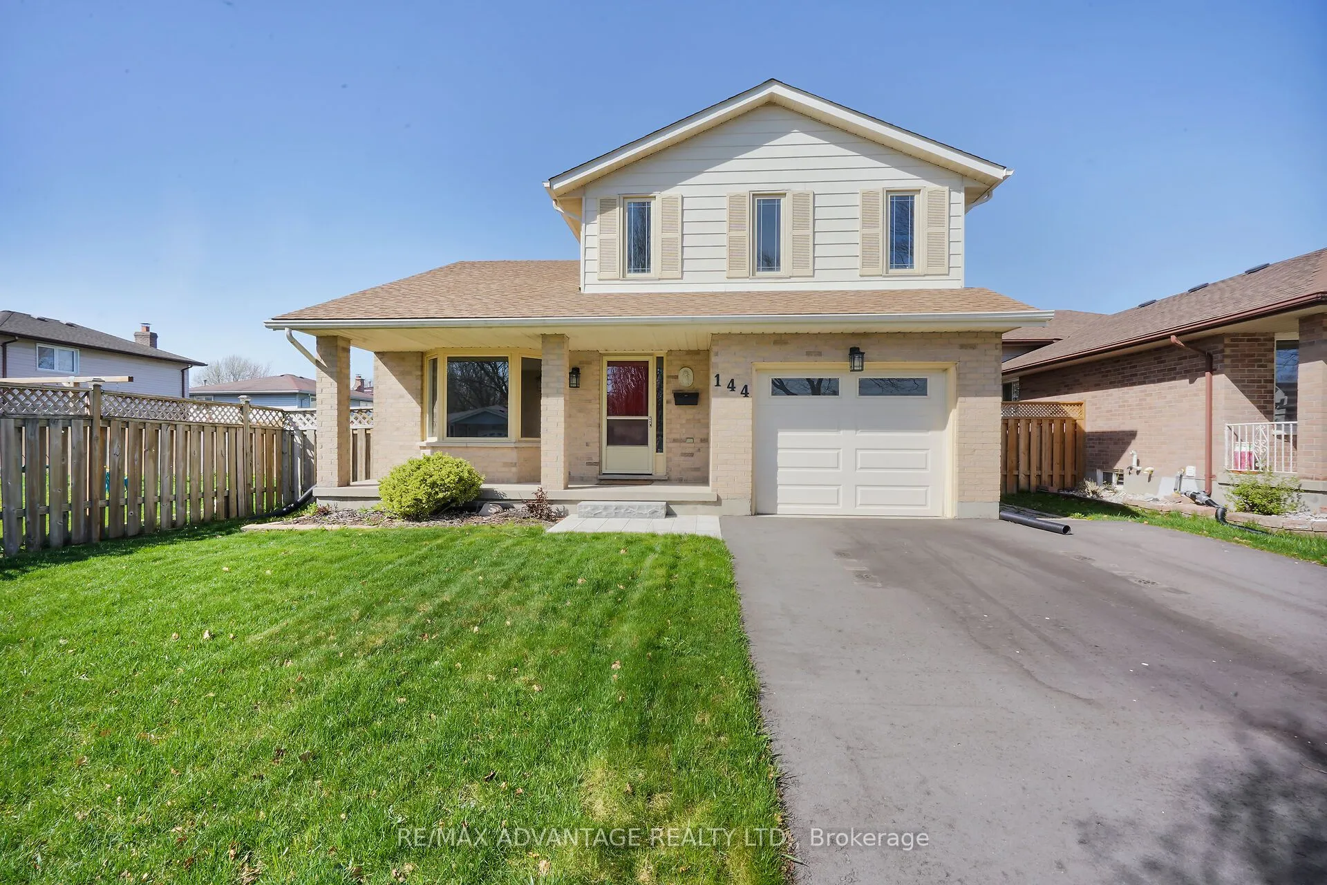144 Fairchild Crescent, London South, ON N6E 3E8