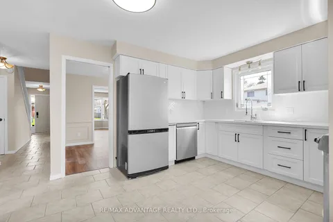 144 Fairchild Crescent, London South, ON N6E 3E8