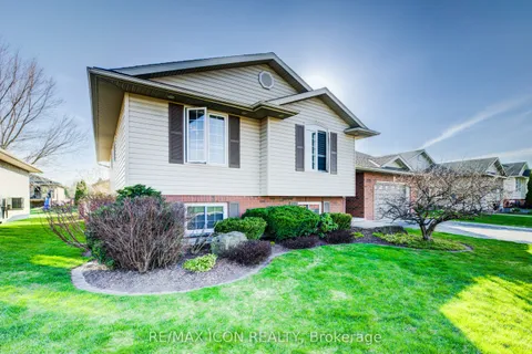 225 Wendy's Lane, Wellington North, ON N0G 2L2