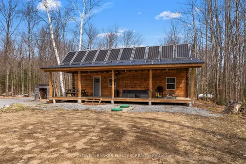 2075 Dyno Road, Highlands East, ON K0L 1C0